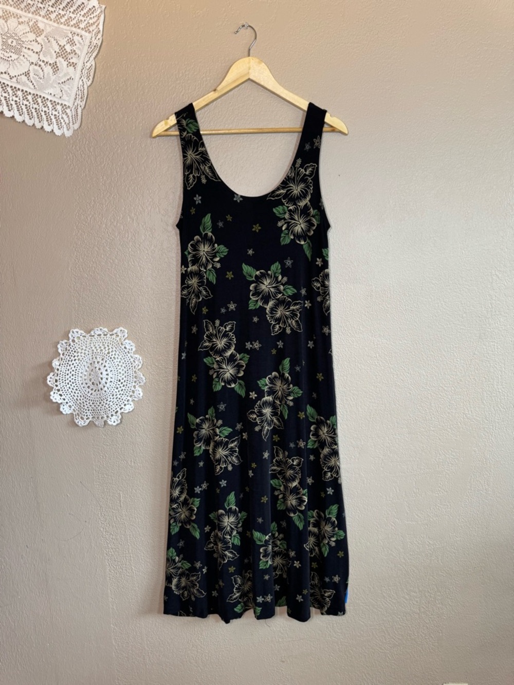 KISSES & HUGS Y2K Black Floral Scoop Neck Tank Dress | Size L/XL